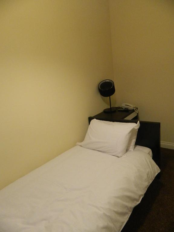 Glorydale Inn London Room photo